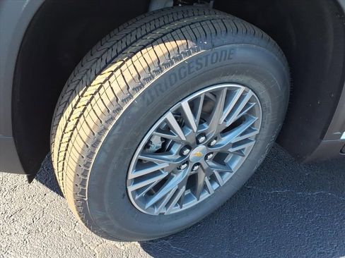 New 2026 Chevrolet Traverse LT w/ Driver Confidence Package image 16