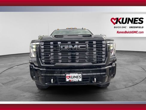 New 2026 GMC Sierra 3500 Denali Ultimate AWD/4WD image 12