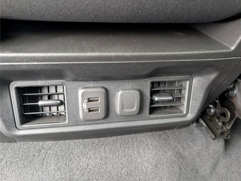 Used 2021 Chevrolet Silverado 1500 LT w/ Convenience Package II AWD/4WD image 15