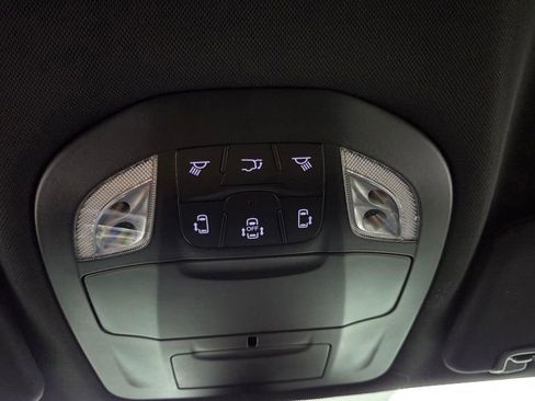 New 2026 Chrysler Pacifica Select image 28