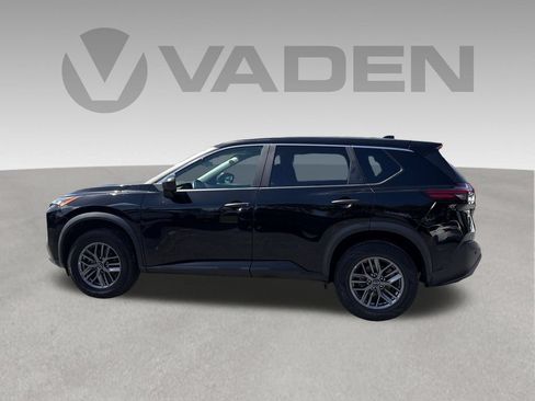 Used 2023 Nissan Rogue S AWD/4WD image 17