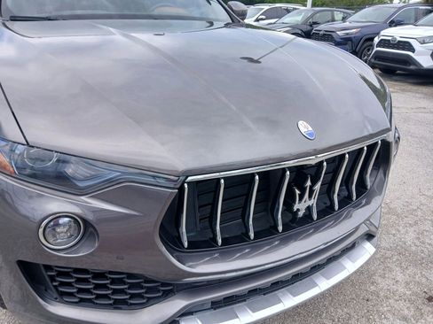 Used 2017 Maserati Levante S AWD/4WD image 20