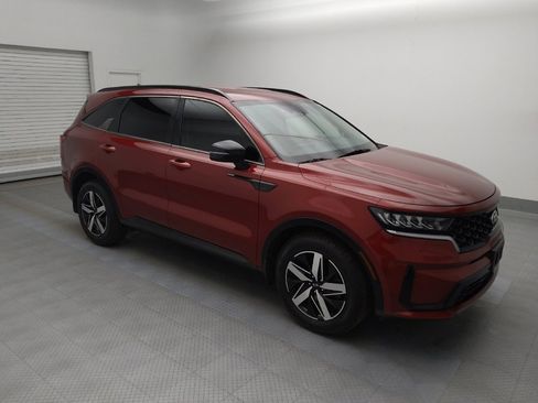 Used 2021 Kia Sorento S image 11