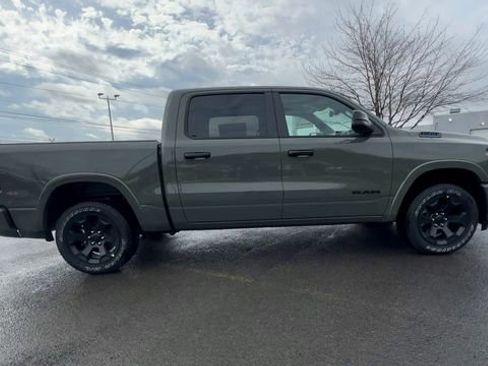 New 2026 RAM 1500 4x4 Crew Cab image 9
