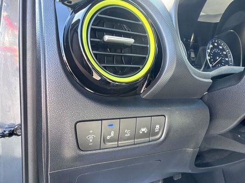 Used 2019 Hyundai Kona Ultimate image 18