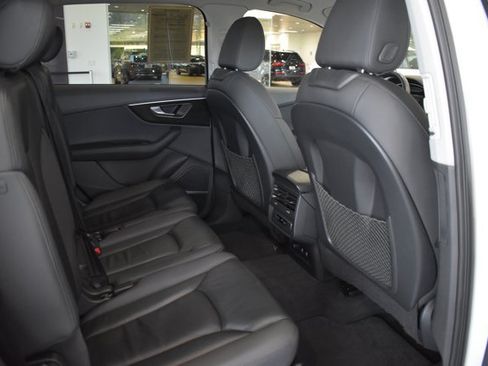 Used 2023 Audi Q7 3.0T Premium Plus AWD/4WD image 37