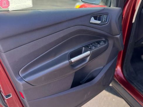 Used 2014 Ford Escape SE w/ Leather Comfort Package image 17