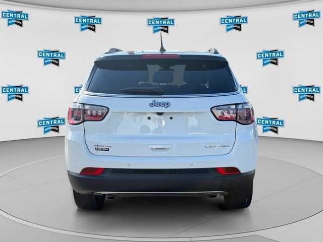 Used 2023 Jeep Compass Limited w/ Sun and Sound Group AWD/4WD image 5