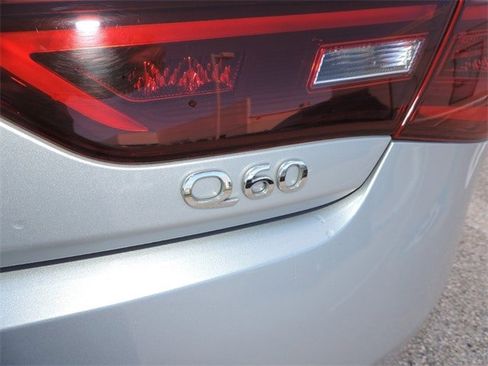 Used 2017 INFINITI Q60 w/ Premium Plus Package 3.0T image 10