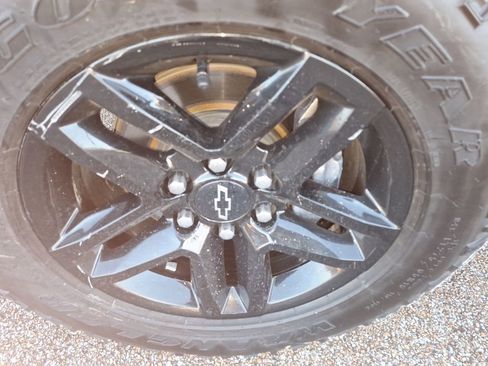 Certified 2023 Chevrolet Silverado 1500 LT Trail Boss image 18