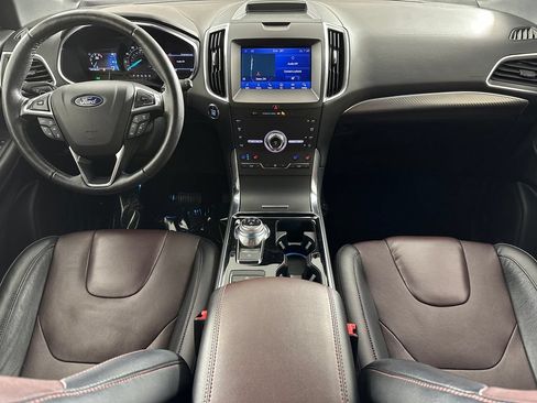 Used 2020 Ford Edge Titanium w/ Equipment Group 301A AWD/4WD image 23