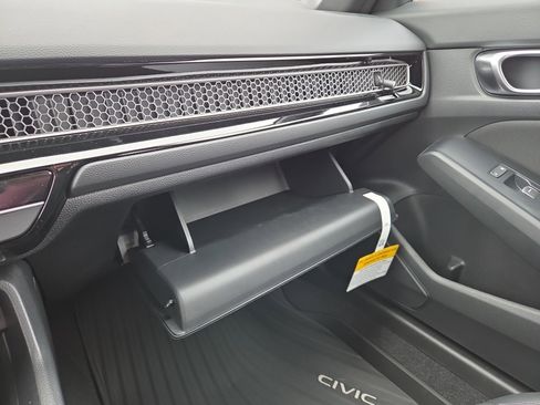 New 2026 Honda Civic Sport image 30