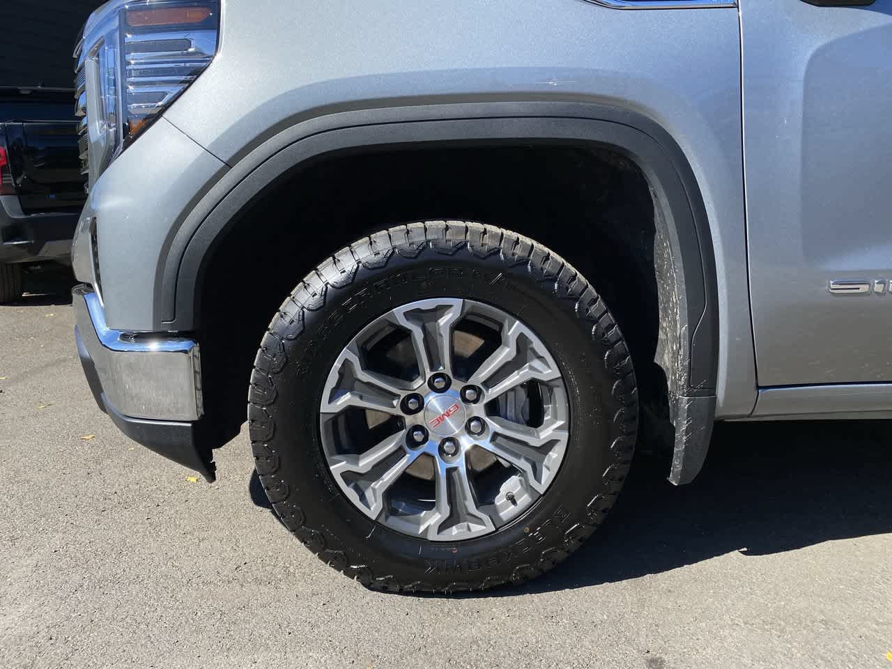 Used 2026 GMC Sierra 1500 SLT AWD/4WD image 11