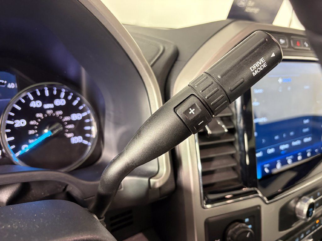 Used 2022 Ford F250 Lariat w/ Black Appearance Package AWD/4WD image 20