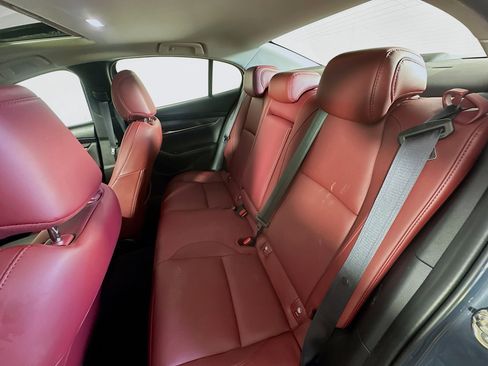 Used 2025 MAZDA MAZDA3 s image 28