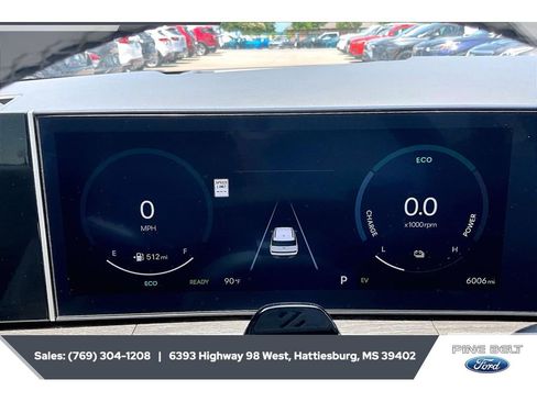 Used 2025 Hyundai Santa Fe Calligraphy FWD image 14