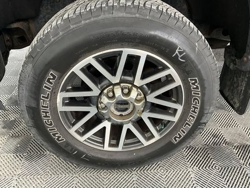 Used 2017 Ford F250 Lariat w/ FX4 Off-Road Package image 28