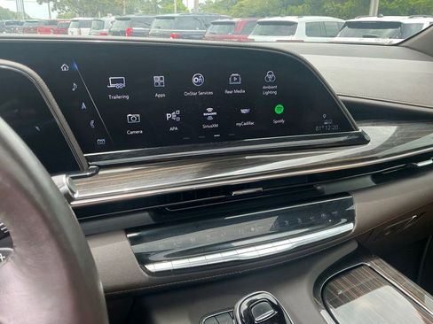 Used 2023 Cadillac Escalade Premium Luxury w/ Performance Package AWD/4WD image 56