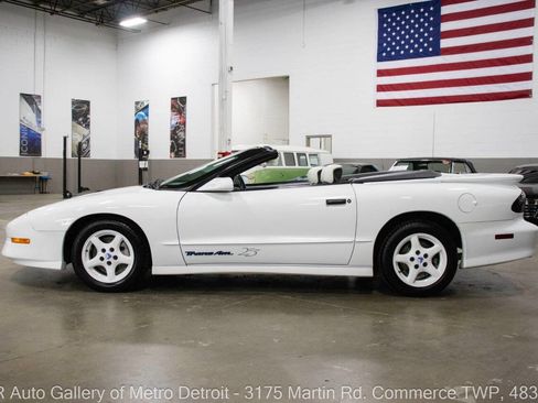 Used 1994 Pontiac Firebird Trans Am GT image 4