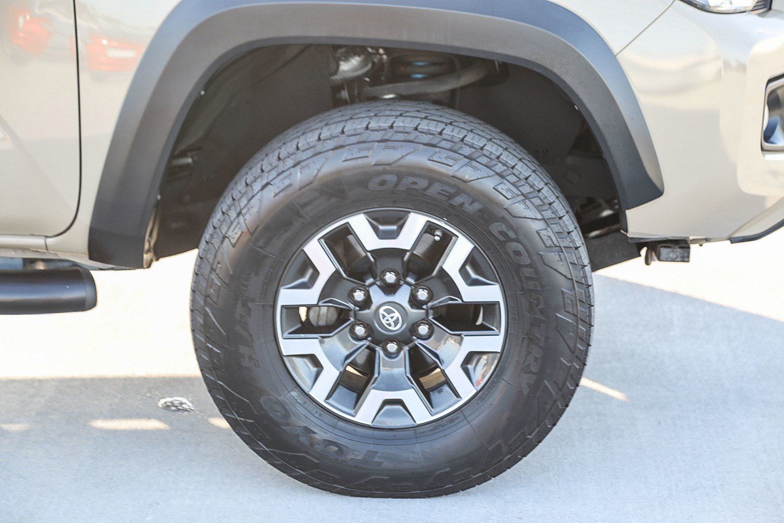 Used 2019 Toyota Tacoma TRD Off-Road w/ Technology Package RWD image 10
