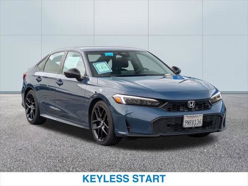 Used 2025 Honda Civic Sport image 4