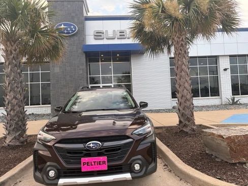 Used 2025 Subaru Outback Limited AWD/4WD image 2