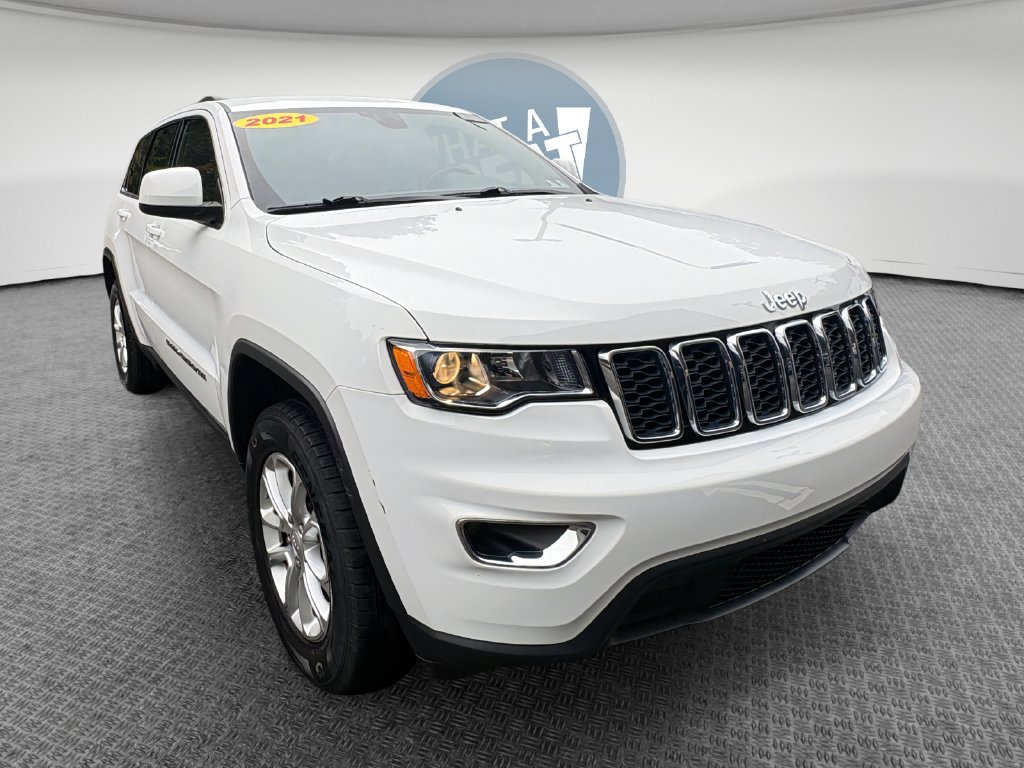 Certified 2021 Jeep Grand Cherokee Laredo AWD/4WD image 1