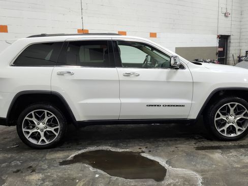 Used 2019 Jeep Grand Cherokee Limited w/ Luxury Group II image 20