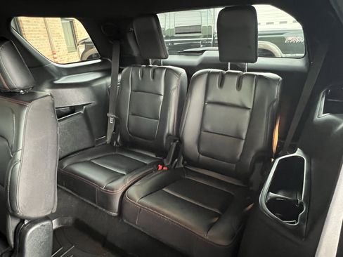 Used 2019 Ford Explorer Sport w/ Equipment Group 401A AWD/4WD image 23