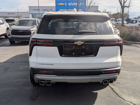 New 2026 Chevrolet Traverse LT image 5