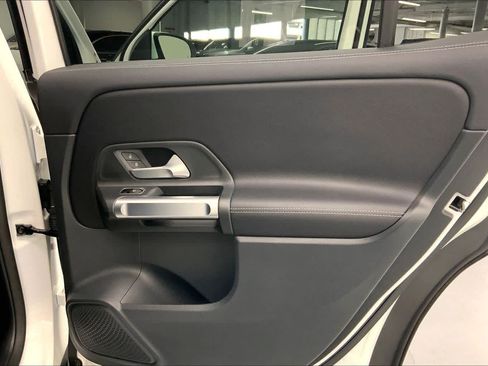 Certified 2022 Mercedes-Benz GLB 250 image 12