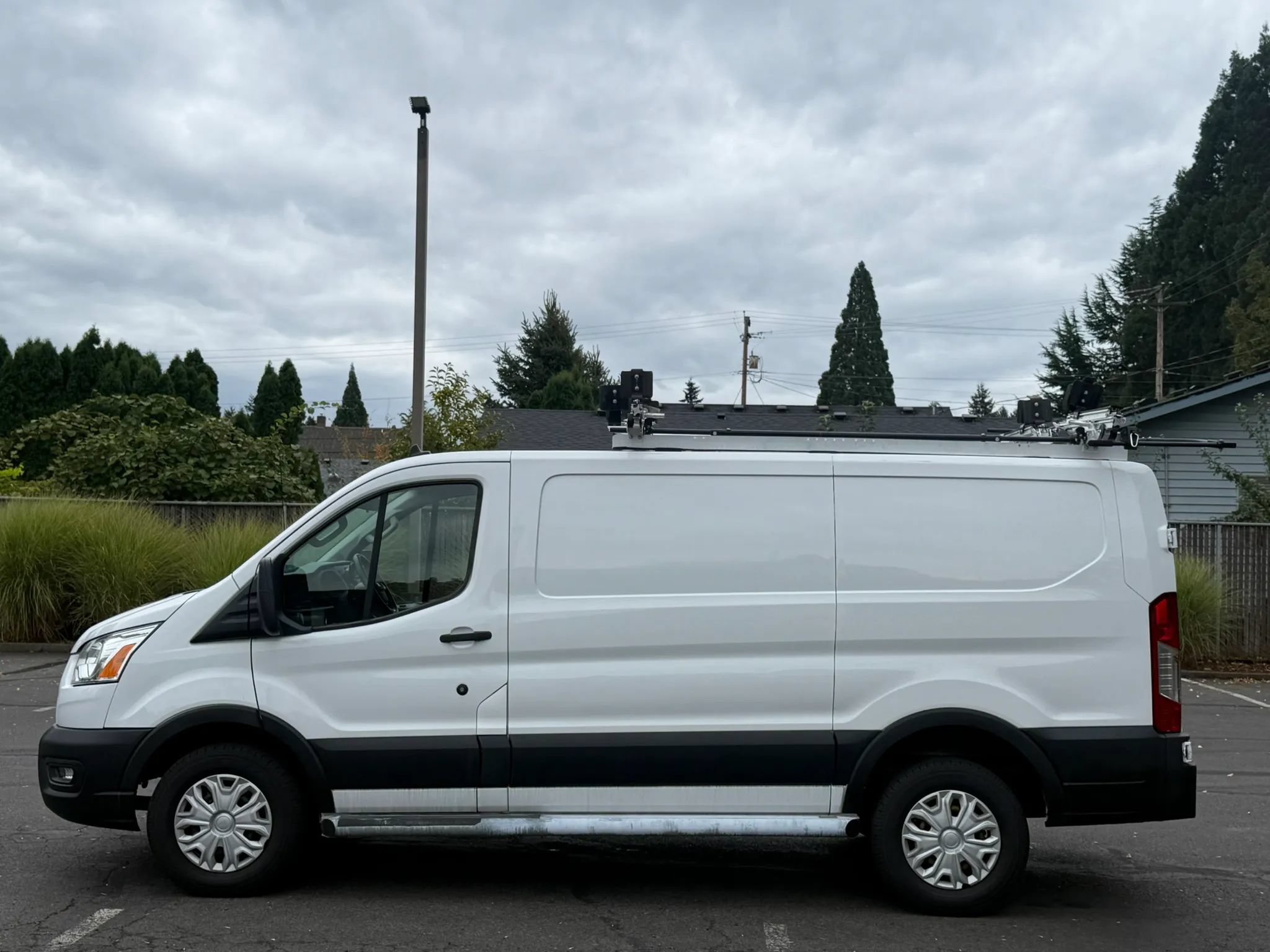 Used 2020 Ford Transit 250 Low Roof w/ Exterior Upgrade Package RWD image 2