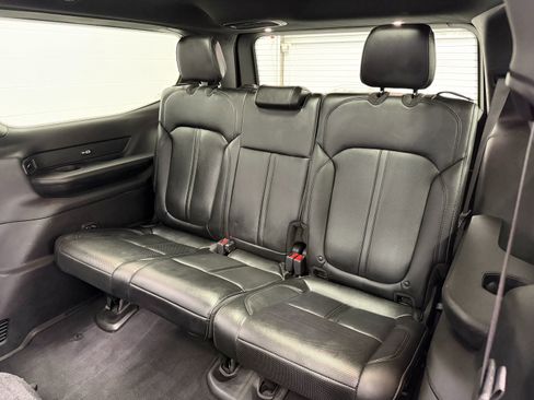 Used 2024 Jeep Wagoneer Series II AWD/4WD image 15