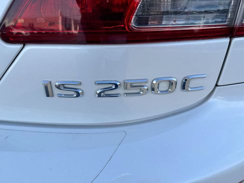 Used 2013 Lexus IS 250C w/ Luxury Pkg image 24