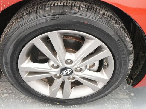 Used 2017 Hyundai Elantra SE FWD image 10