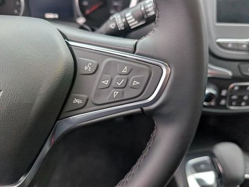 Used 2024 Chevrolet Equinox LT image 9