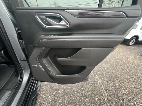 Used 2022 GMC Yukon SLT w/ SLT Premium Package image 46