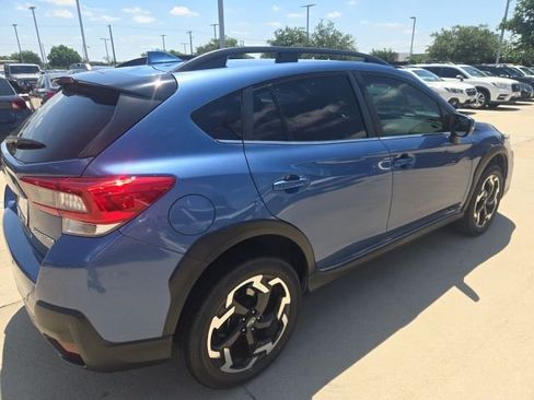 Used 2023 Subaru Crosstrek 2.5i Limited AWD/4WD image 3