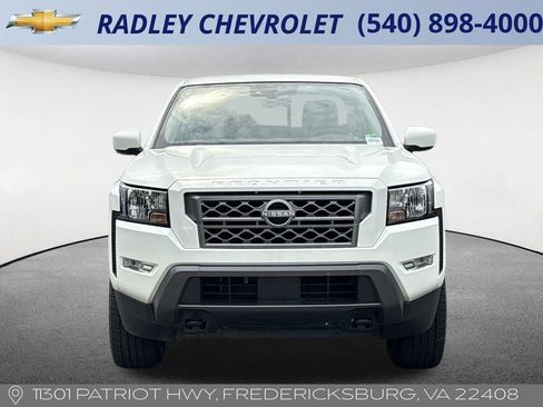 Used 2024 Nissan Frontier SV w/ SV Convenience Package image 8