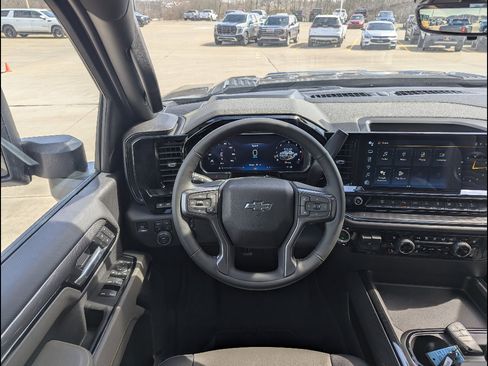 New 2026 Chevrolet Silverado 2500 ZR2 image 3