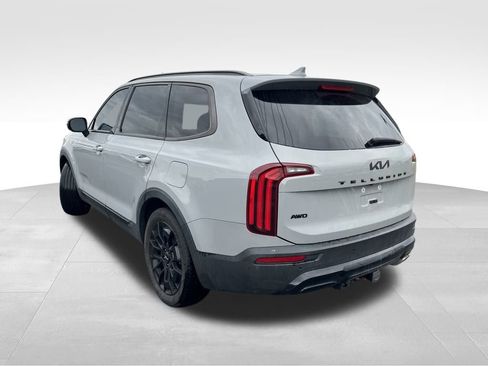 Used 2022 Kia Telluride EX w/ EX Premium Package image 7