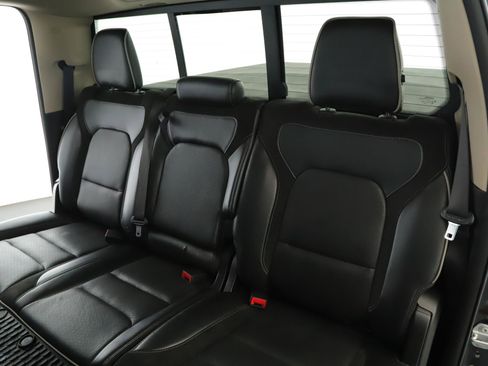 Used 2021 RAM 1500 Laramie AWD/4WD image 7