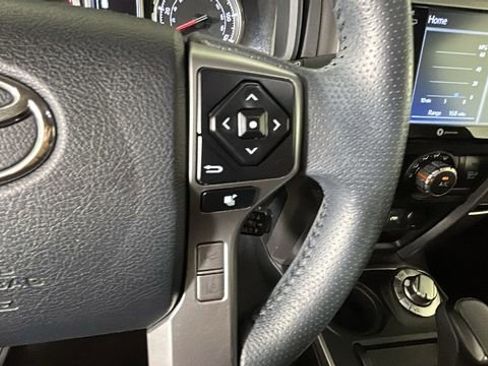 Used 2023 Toyota 4Runner TRD Sport AWD/4WD image 17