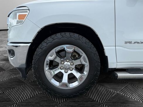 Used 2019 RAM 1500 Big Horn RWD image 14