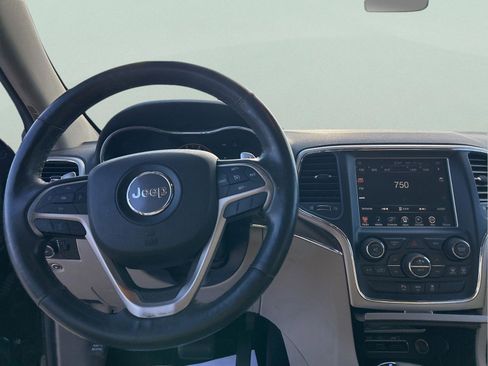 Used 2014 Jeep Grand Cherokee Limited w/ Trailer Tow Group IV image 11