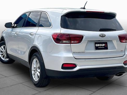 Used 2020 Kia Sorento LX FWD image 11
