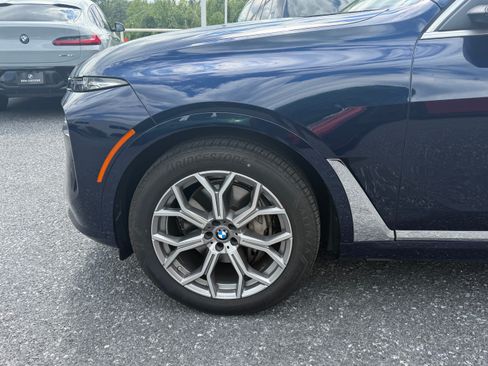 Used 2026 BMW X7 xDrive40i AWD/4WD image 8