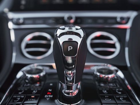 Used 2023 Bentley Continental GT Azure image 58