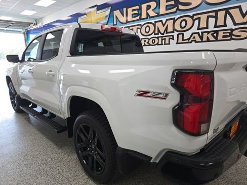 Used 2025 Chevrolet Colorado Z71 w/ Z71 Convenience Package 2 AWD/4WD image 5