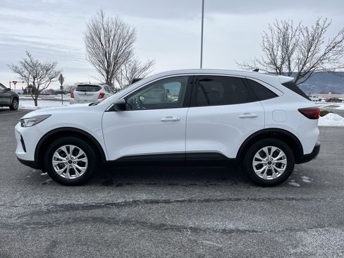 Used 2024 Ford Escape Active w/ Cold Weather Package image 8